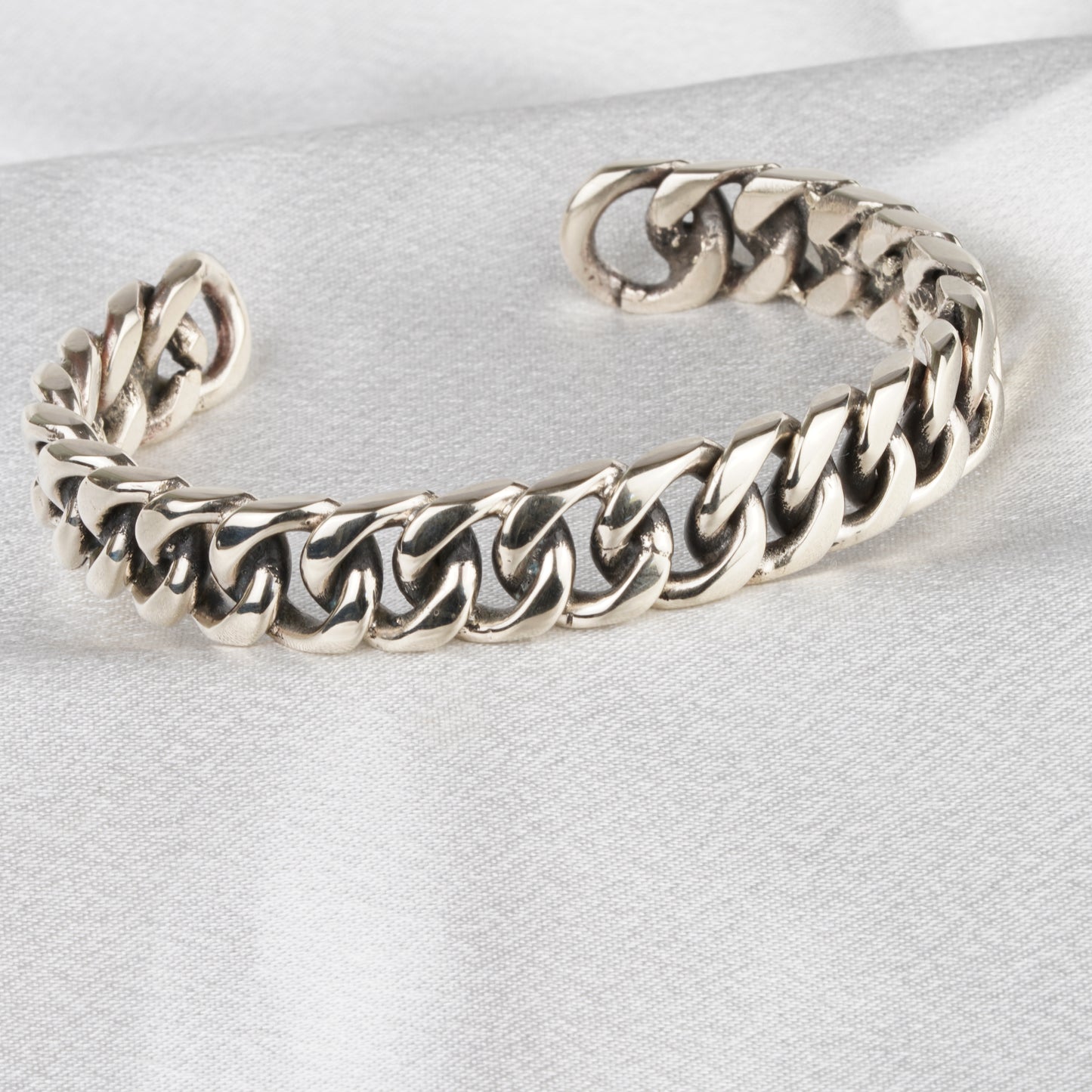Handmade Polished Alpaca Bracelet